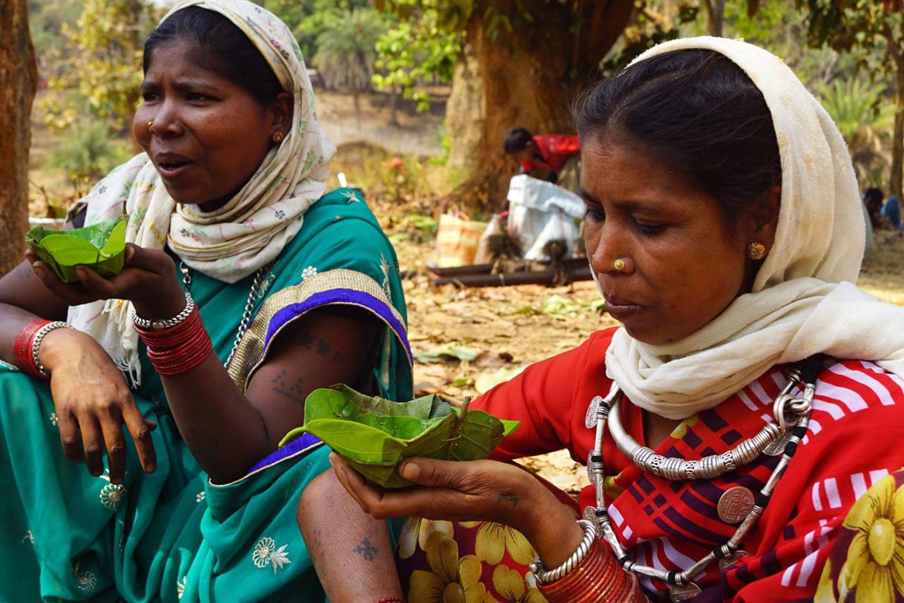 Summit of the ancestor gods at Semargaon Summit of the ancestor gods at Semargaon