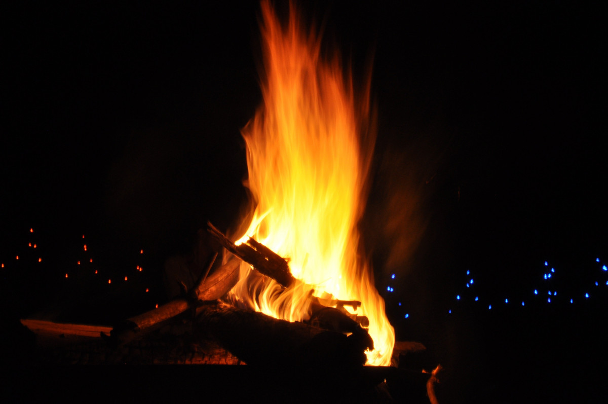 Free Images : train, dark, flame, fire, black, campfire, bonfire, heat ... Free Images : train, dark, flame, fire, black, campfire, bonfire, heat ...